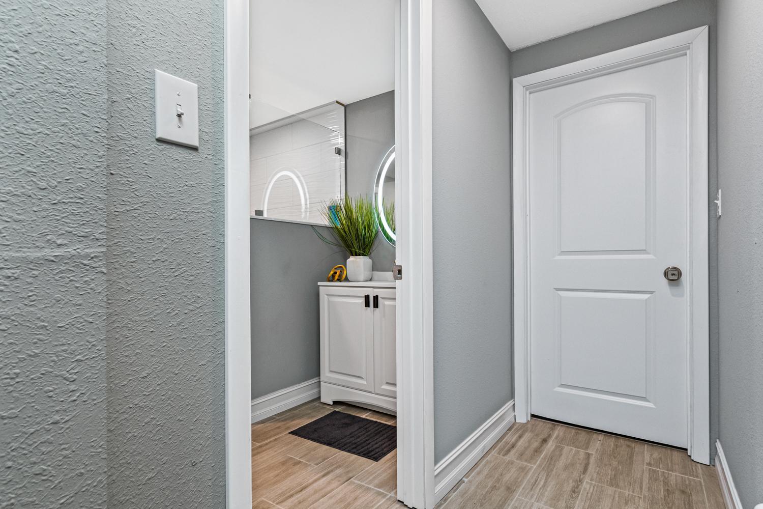Modern House In Clearwater With Access To A Shared Swimming Pool Apartment Safety Harbor Bagian luar foto