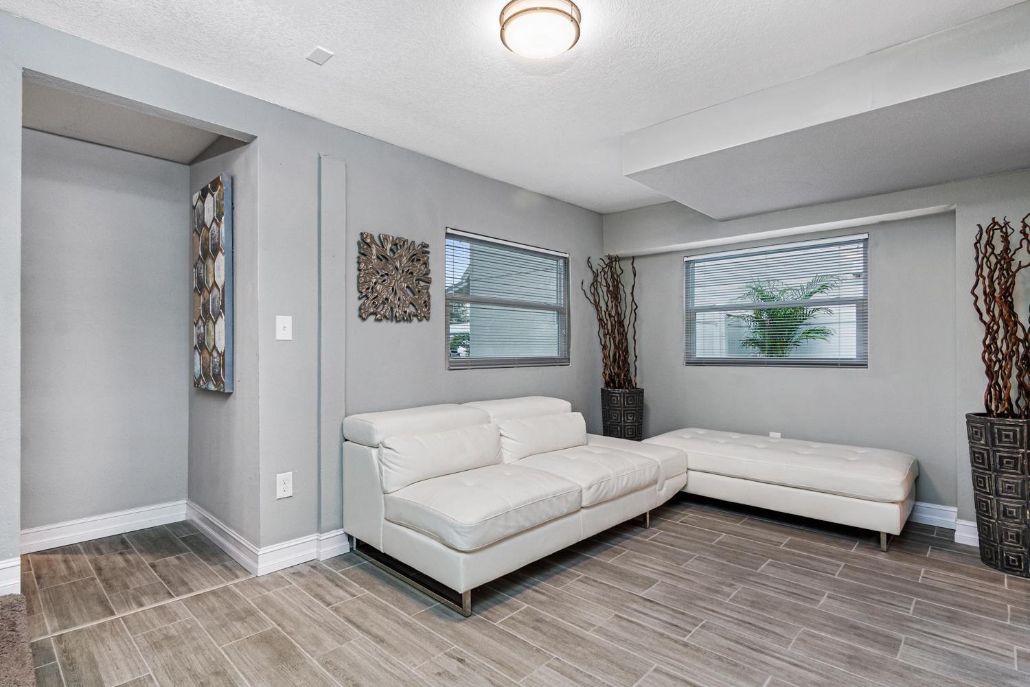 Modern House In Clearwater With Access To A Shared Swimming Pool Apartment Safety Harbor Bagian luar foto